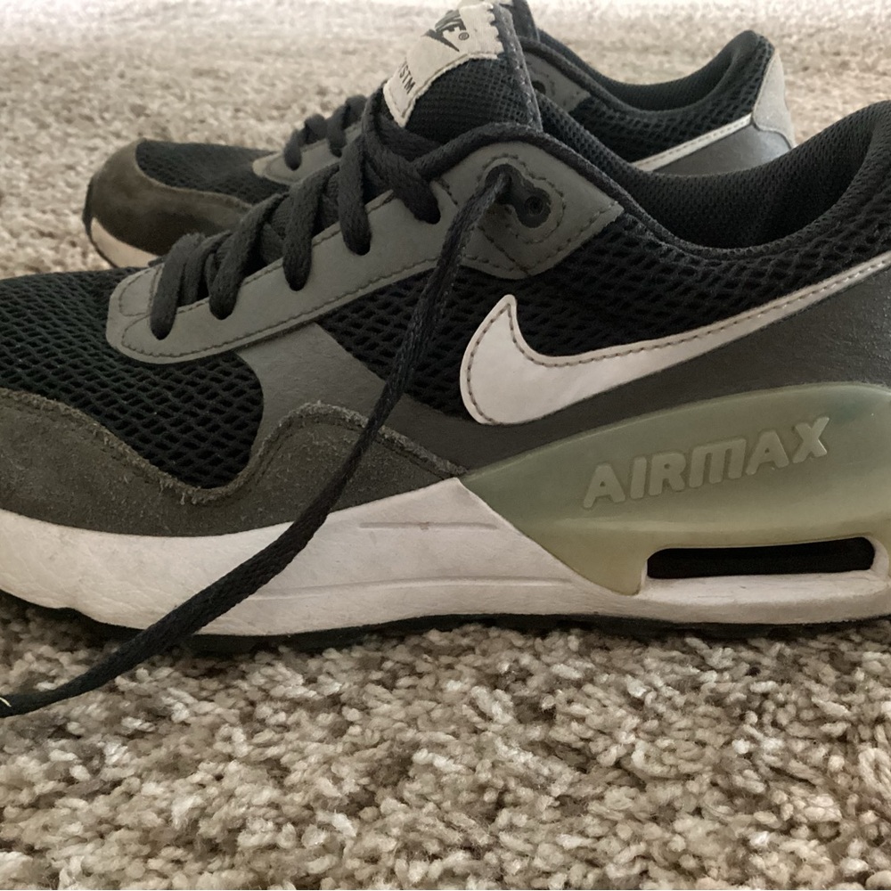 Nike Air Max Black and White Sneakers